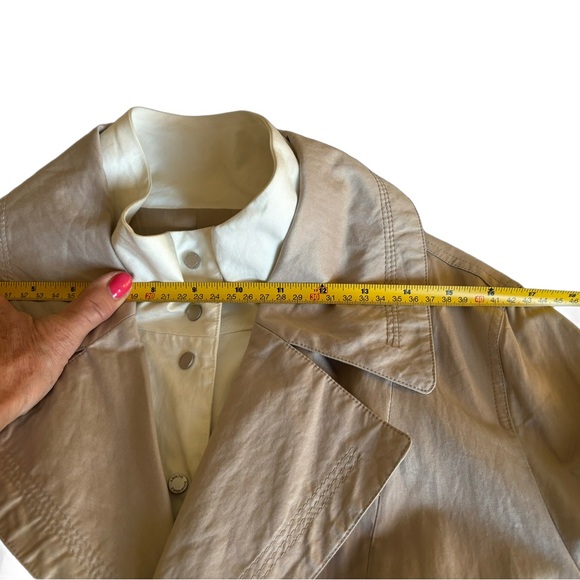 Ladies Trench coat - Picture 5 of 10